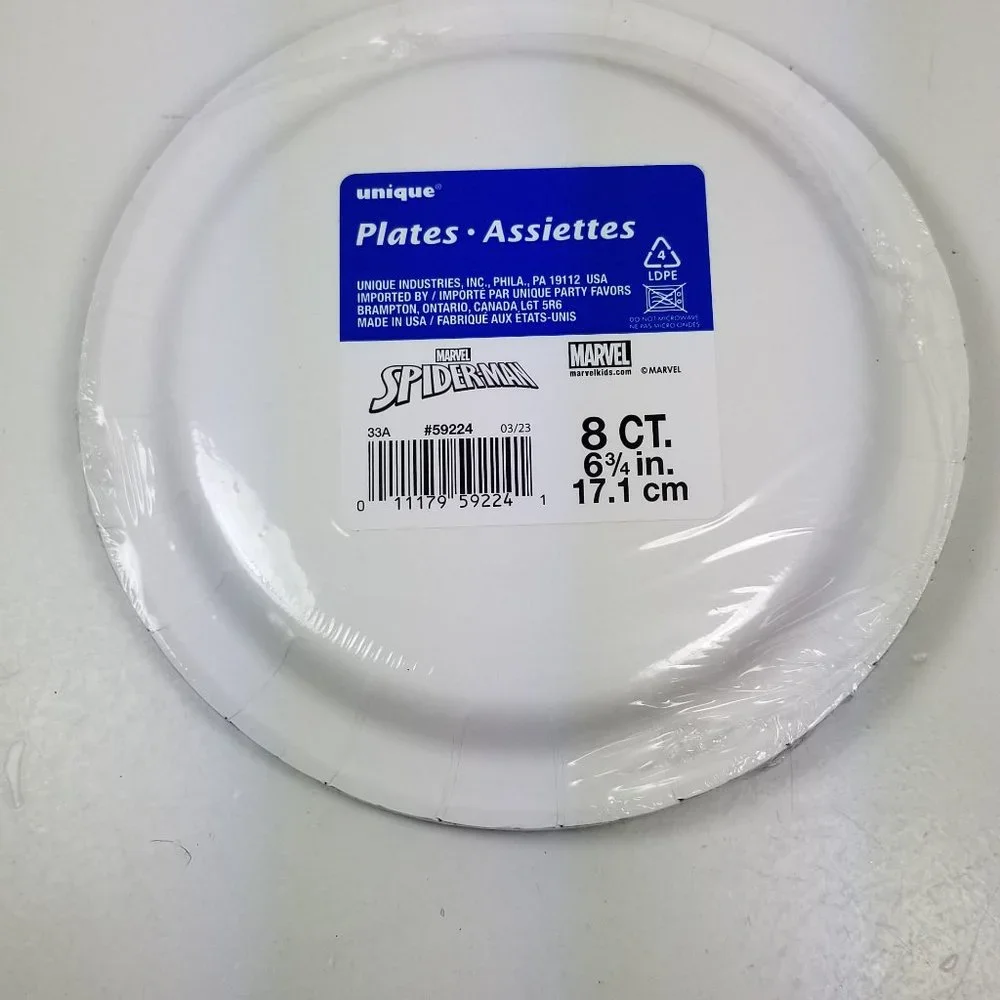 Spiderman Party pack cake plate, regular plate, napkins and table cloth